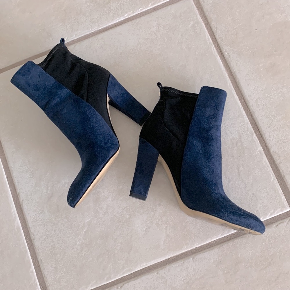 Beautiful Ivanka Trump Blue Suede/Black Elastic Ankle Boots